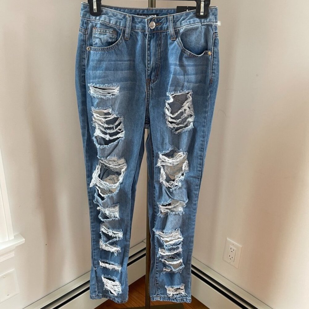 Fashion Nova Juniors Sz 1 Ripped Skinny/Distressed Jeans Medium Wash Blue